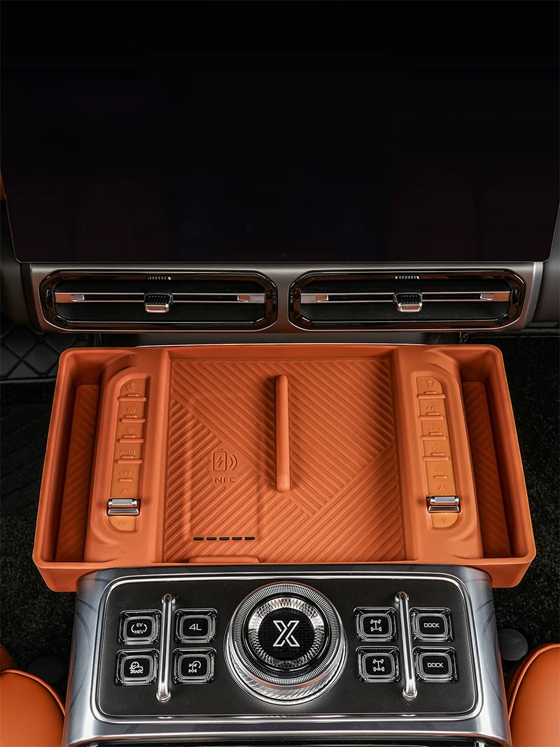 JETOUR G700 Wireless Charging Silicone Pad