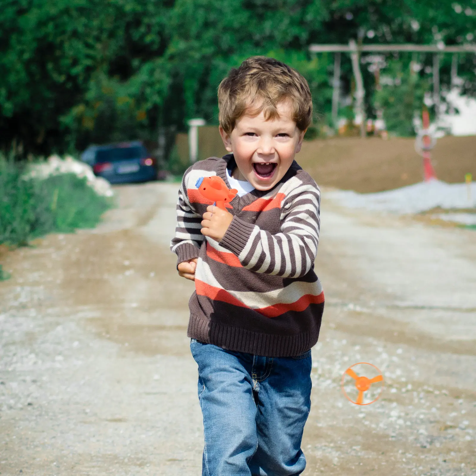 

Набор: летающая тарелка в форме рыбы, мультяшная пусковая установка, уличный летающий диск для детей, забавная игрушка в форме рыбы, пластиковая игрушка