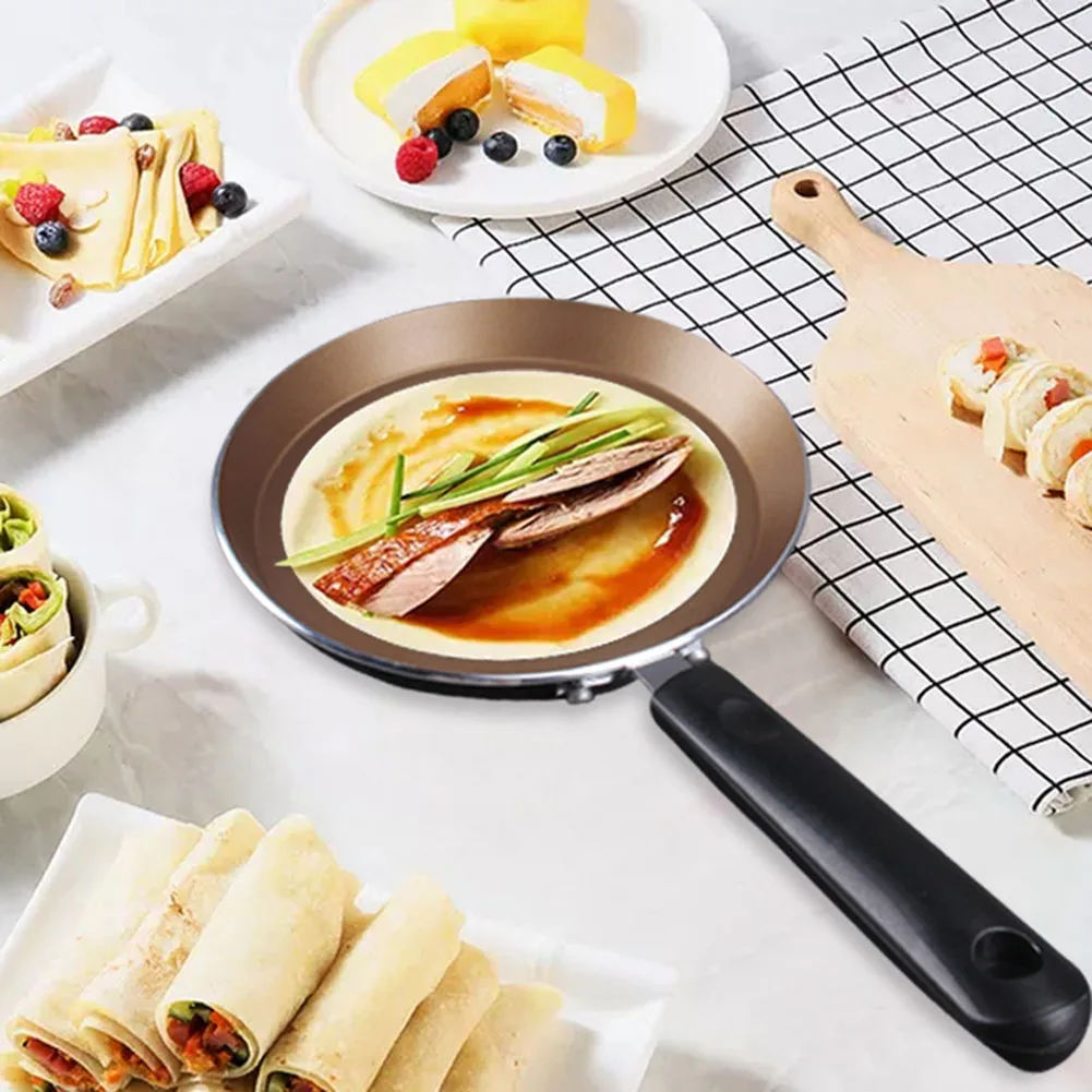Nonstick Pancake Maker Crepe Pan 18cm Ergonomic Handle Uniform Heat Conduction Suitable for Gas and Induction Cookers