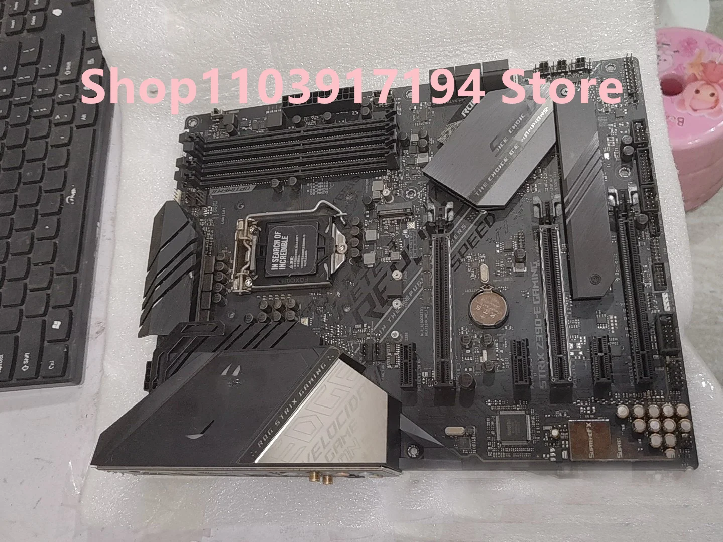 Scheda madre ROG STRIX Z390-E GAMING (WIFI)