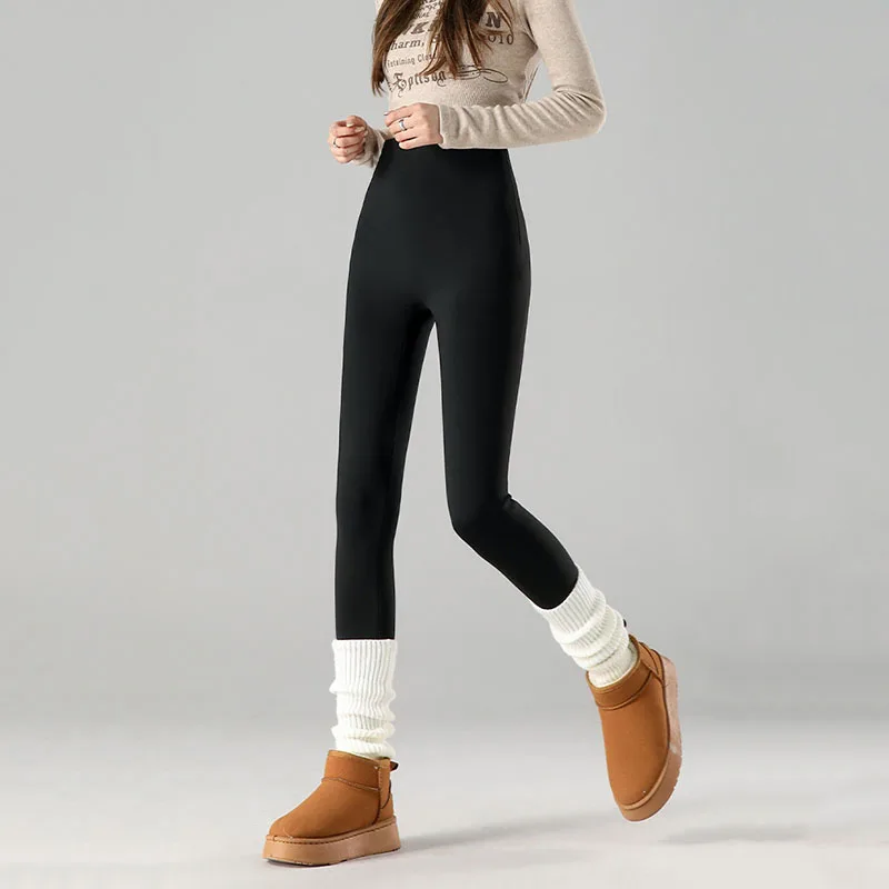 เลกกิ้งผู้หญิงสีดำ ผ้าหนา ยืดหยุ่น กระชับรูปร่าง ยกสะโพก เหมาะสำหรับโยคะ ใส่ในฤดูหนาว มีซับในขนแกะ