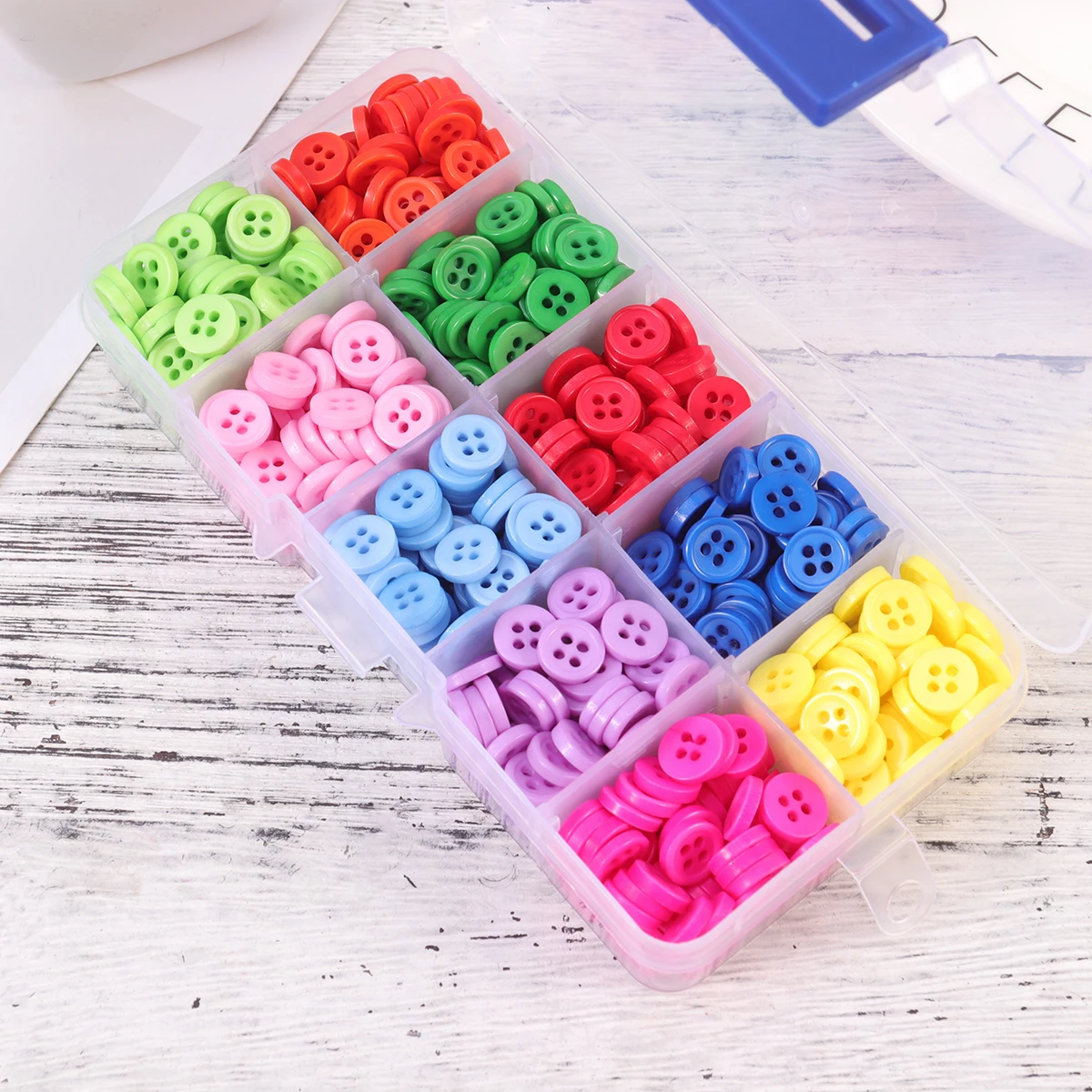 

750 Pcs Children's Resin Buttons Candy Color for Clothing DIY Sewing Kid Friendly Fashion Accessories