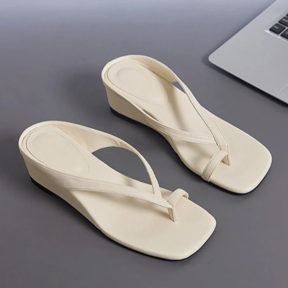 

Slippers Women's 2025 Summer New Slope Heel Thick Bottom Solid Color Outer Wear Beach Slippers Fashion High Sense Sandals Women