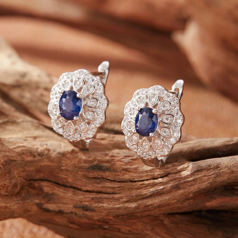 

Retro Hollow Natural Sapphire Stud Earrings for WomenS925Sterling Silver Colored Gems Jewelry Wholesale New Hote