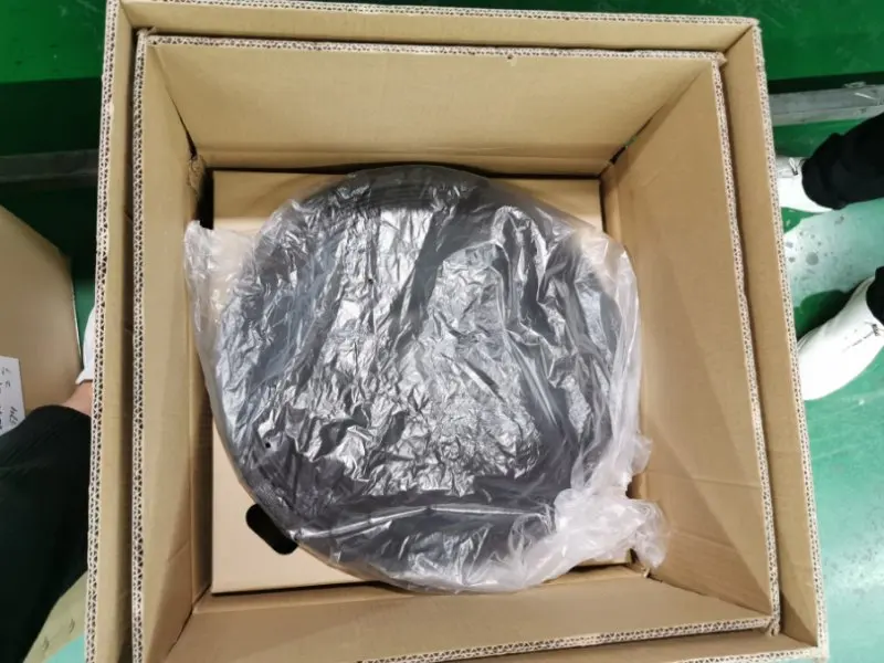 Altoparlante audio Pro con piastra CNC da 18" 8 Ohm 1500 Watt RMS con telaio in alluminio