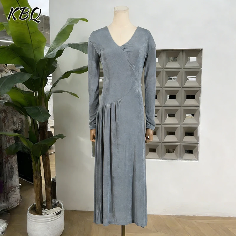 

Новое женское платье KBQ: элегантное, приталенное, с плиссировкой, V-образным вырезом, длинными рукавами, повседневное, свободного кроя, в винтажном стиле