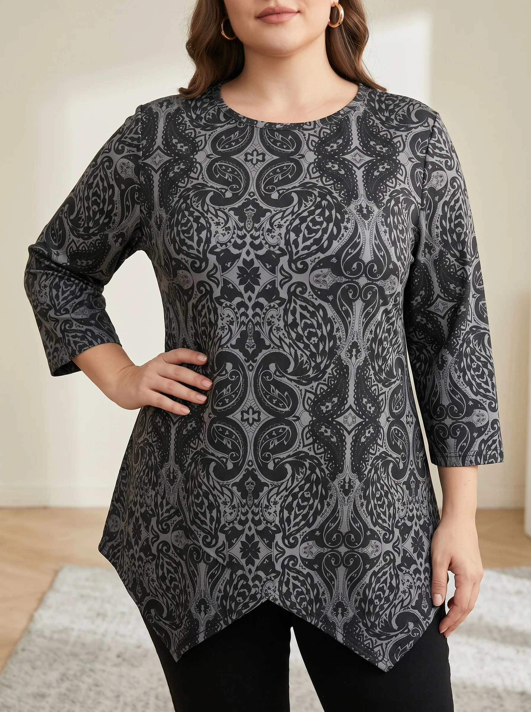 

Gadinus Plus Size Women Vintage Paisley Print Tunic Top Casual Loose Fit Round Neck 3/4 Sleeve Asymmetrical Hem Top