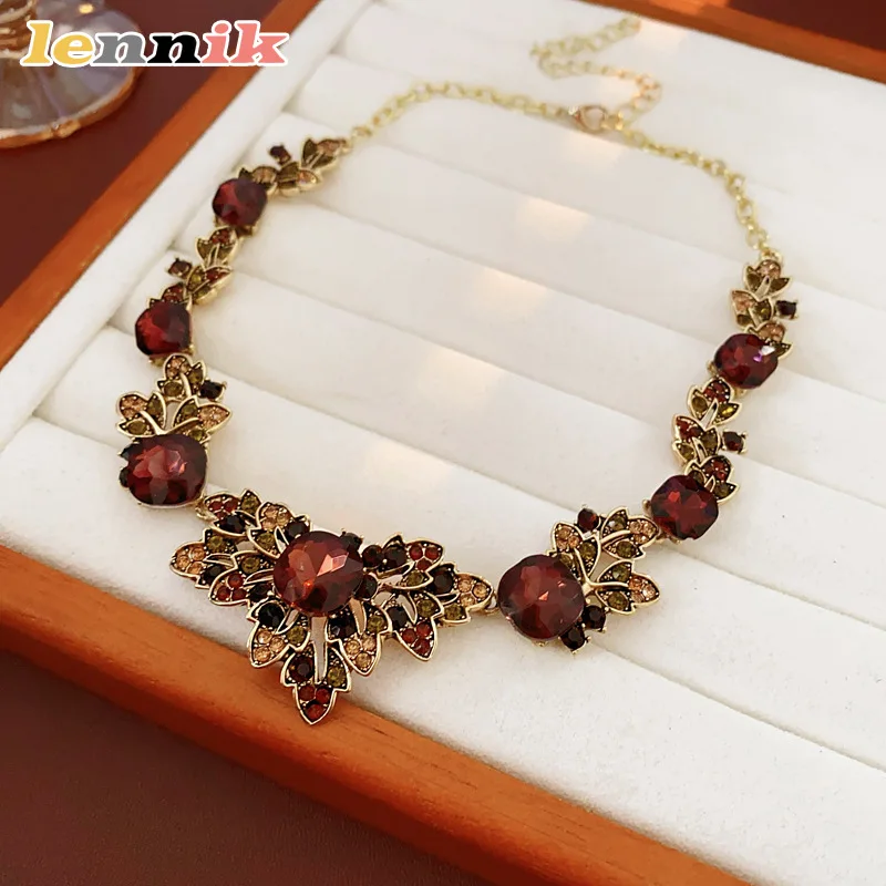 Women's Retro Square Leaf Diamond Necklace Set, Vintage Luxury