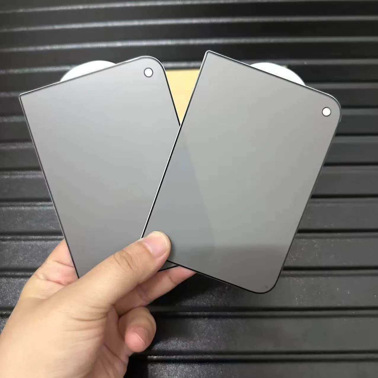 2 Stück mattes, blickdichtes 9H-Schutzglas für iPhone Duo 18 Pro Max, mattiert, Anti-Spy, externer Displayschutz, Anti-Fingerabdruck