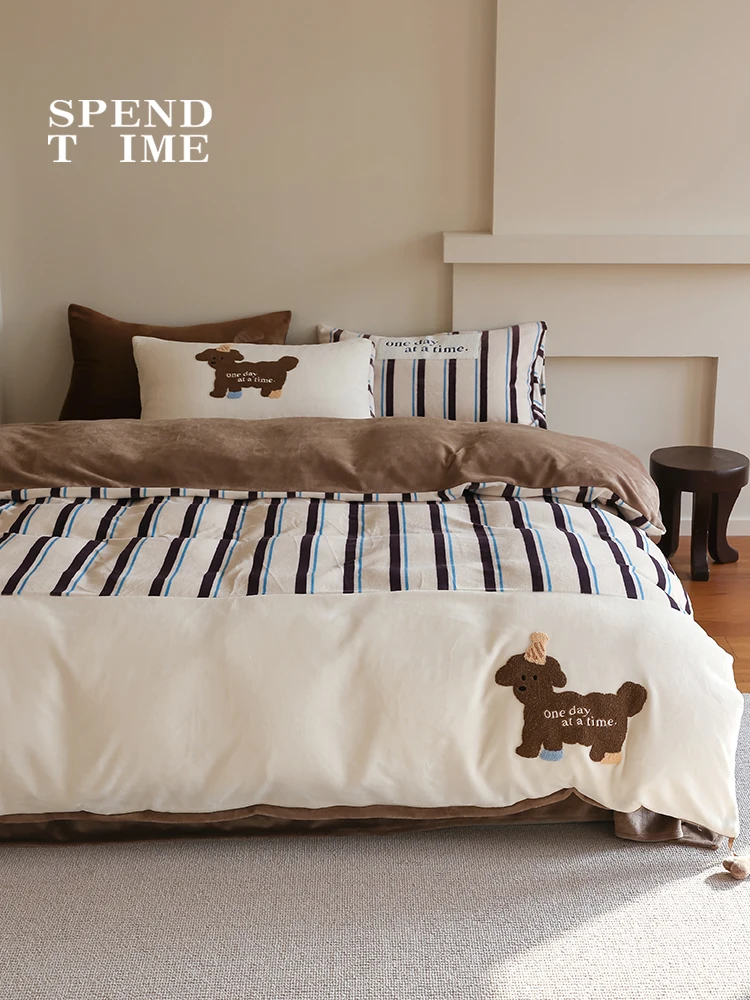

Warm Milk Velvet Cartoon Dog Towel Embroidery Bedding Set Striped Color Block Winter Comforter Quilt Cover Sheet Pillowcase