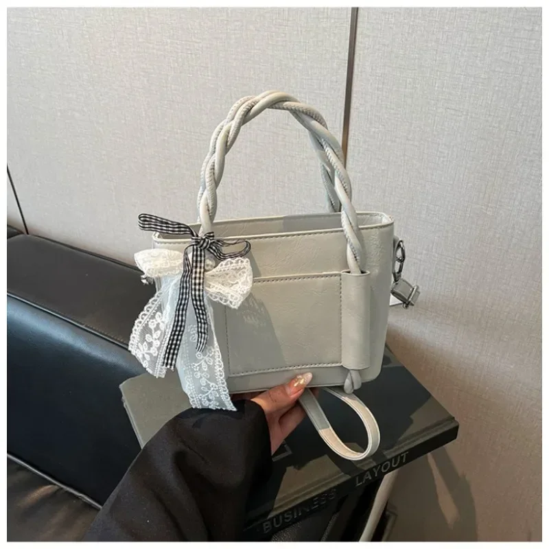 رائعة بولي PU حقائب كتف مربعة صيف جديد سستة 2025 رائجة البيع حقائب نسائية حلوة متعددة الاستخدامات حقيبة كروسبودي المرأة