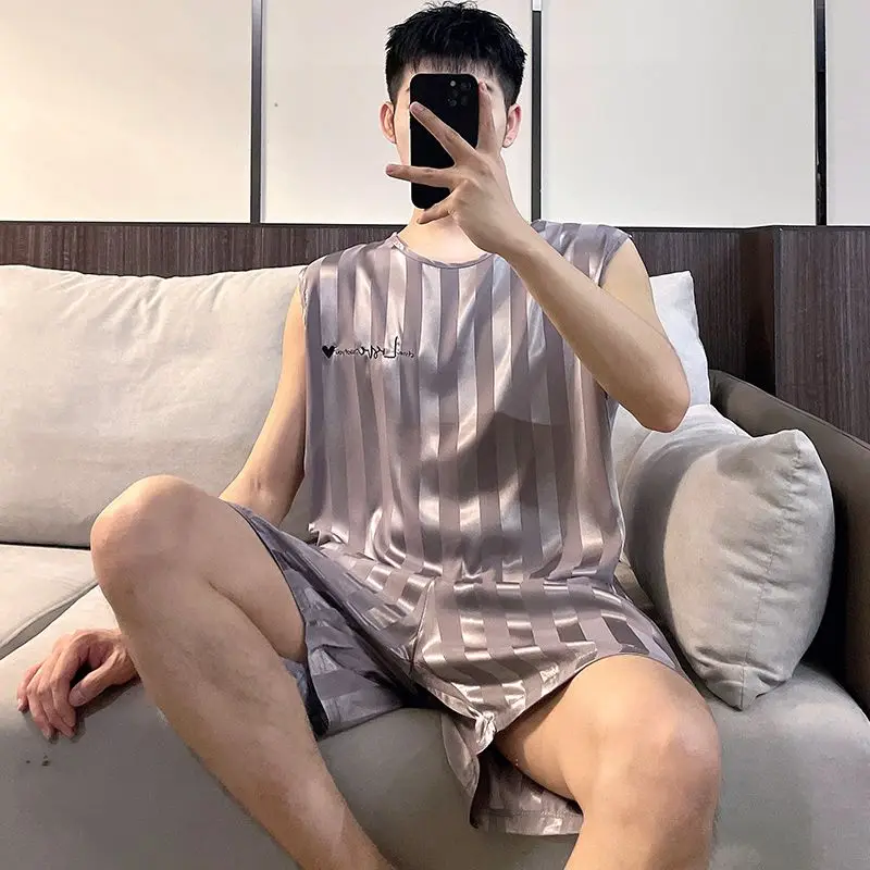 Spring/Summer Ice Silk Men\'s Pajama Short Sleeve Striped Home Suit Sleep & Lounge Pajama Sets Shorts Pants