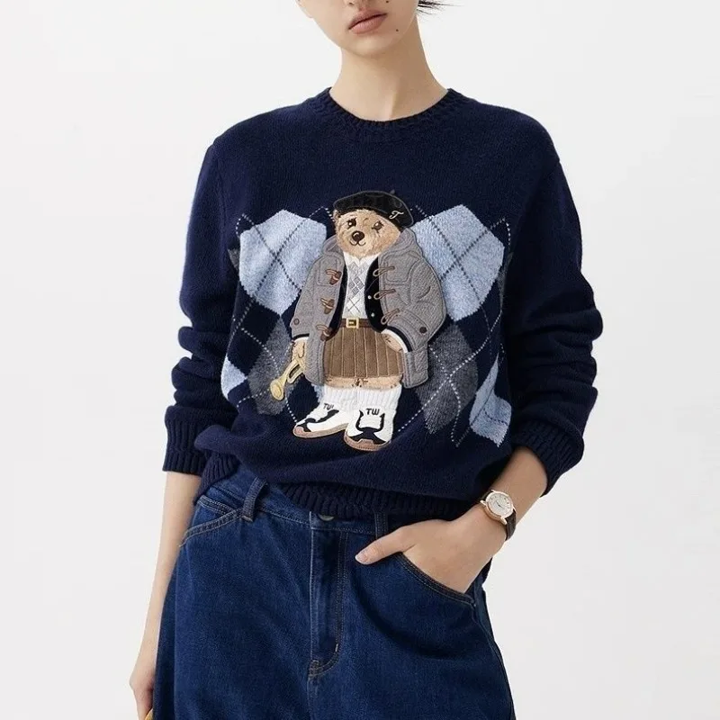 2025年秋新作 クマ柄ニットプルオーバー レディースファッション ダイヤモンドジャカード フィット Oネックセーター 高級刺繍ジャンパー トップス