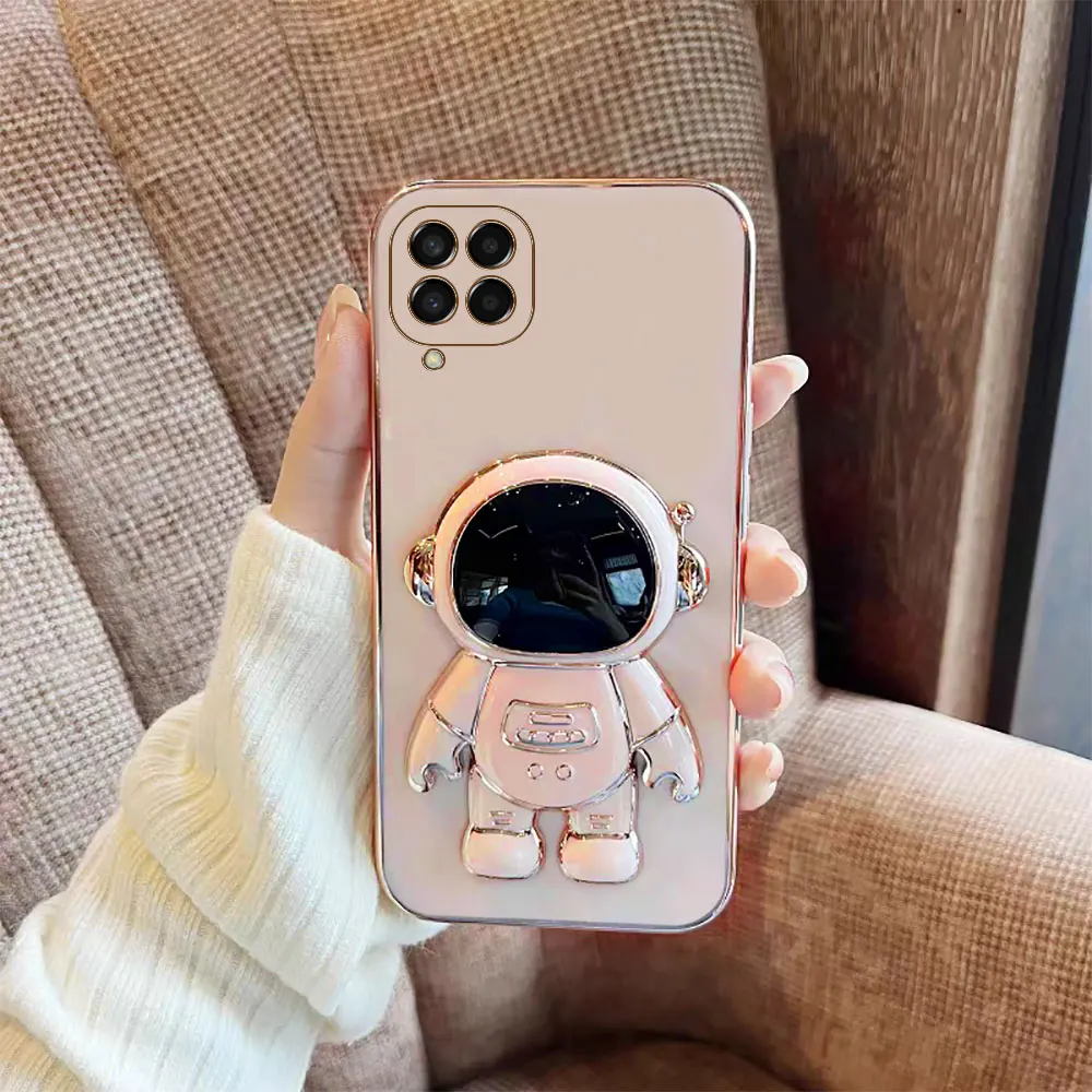 Luxury Astronaut Stand Phone Case For Samsung Galaxy Quantum3 M53 Quantum 3 M 53 Soft Silicone Protective Back Cover