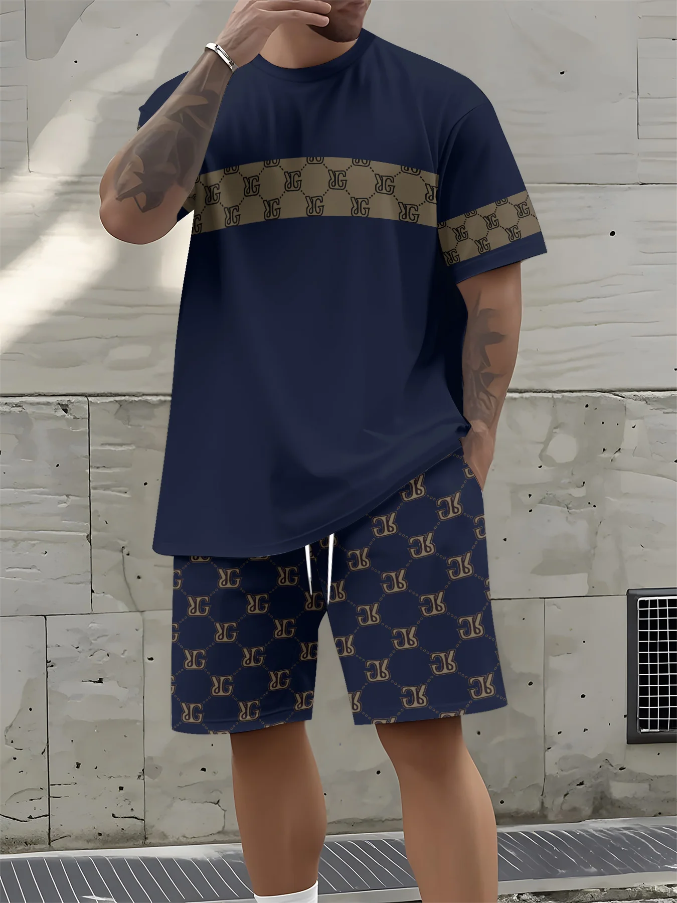 

American men's summer personalized striped print soft and breathable round neck T-shirt drawstring shorts set outdoor casual clo