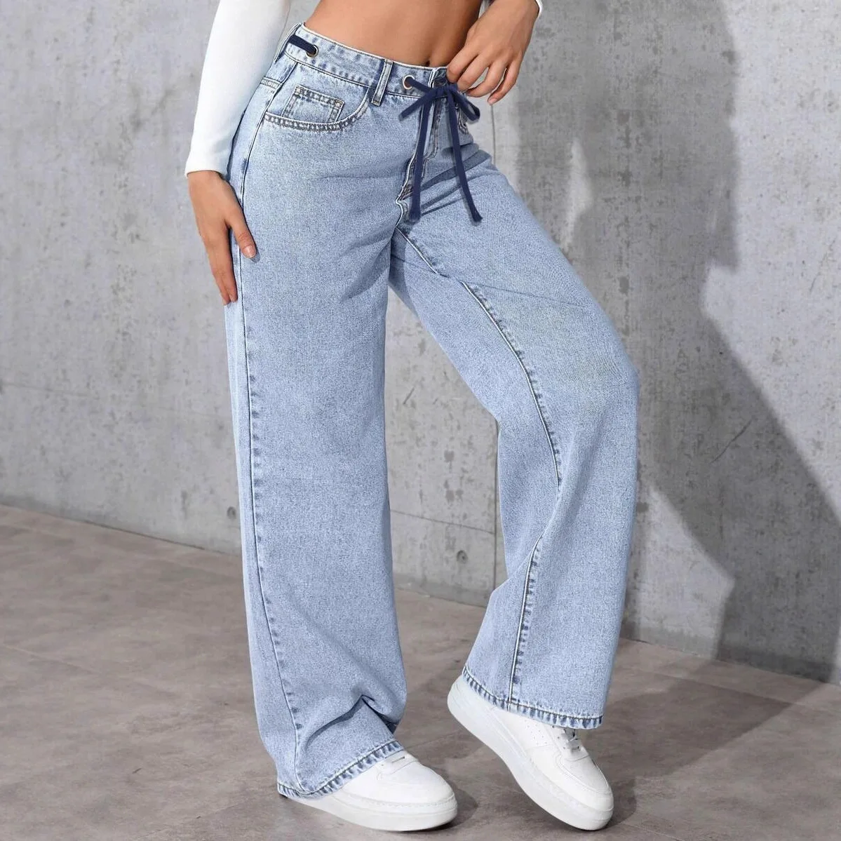

American Blue Washed High-Waisted Straight-Leg Jeans Women Loose Fashion Front & Back Pockets Jeans Suitable Daily Casual Jean