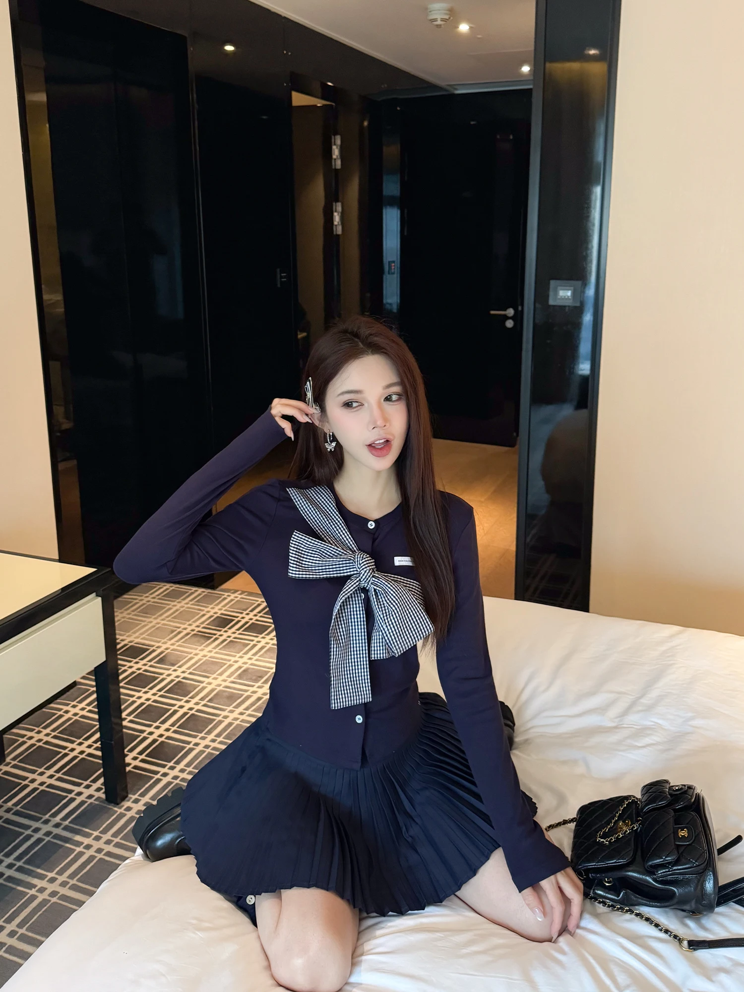 

LADIES FIRST Sweet Bubble Plaid Top with Large Bow Tie Cotton Polyester Blend Long Sve round Ne Regular Fit T-irt