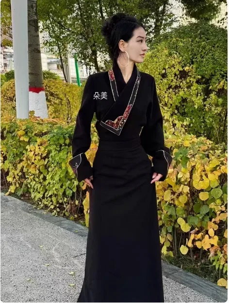 

Chinese Woolen Thickened Lapel Bola Skirt Xizang Dance Skirt