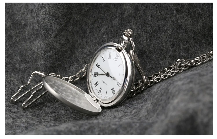 Vintage Luxury Sliver Gold Black Simple Quartz Pocket Watch for Men Golden Case Fob Chain Clock for Collection Necklace Watches
