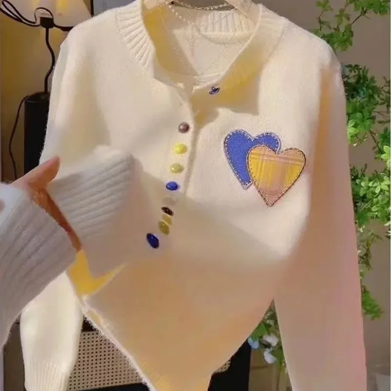 

Round Neck Color Button Double Heart Sweater Jacket Women's Long Sleeved Top Versatile Knit Sweater