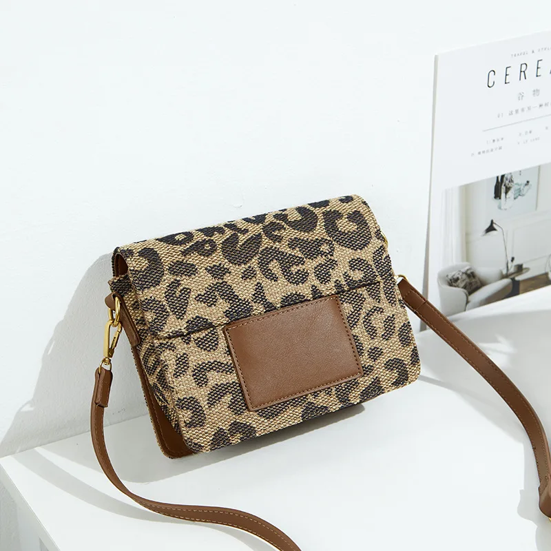Women's Single Shoulder Crossbody Bag Small Square Bag New Fashionable Casual Minimalist Versatile and Cool Leopard Print Print