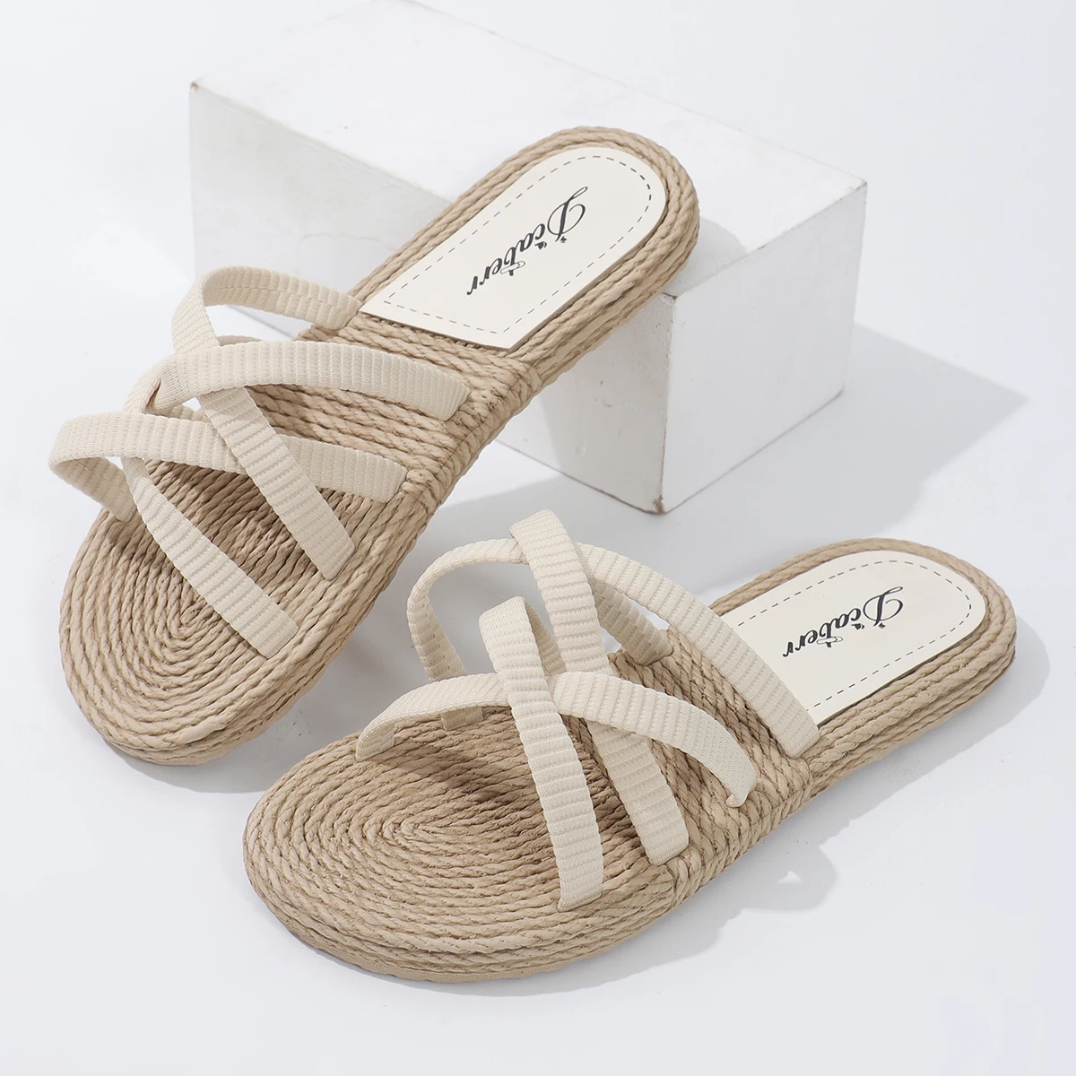 Women's fashion trend anti-slip wear lightweight cool soft soled flat slippers