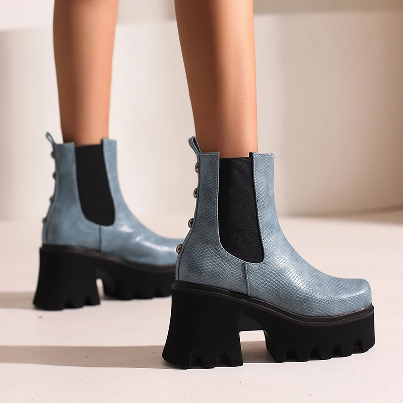 Bardzo wysokie wycięcie Chunky Heel nadruk węża nit mieszane kolory Chelsea Boots kamień drukuj pluszowe wewnętrzne Slip-On damskie botki