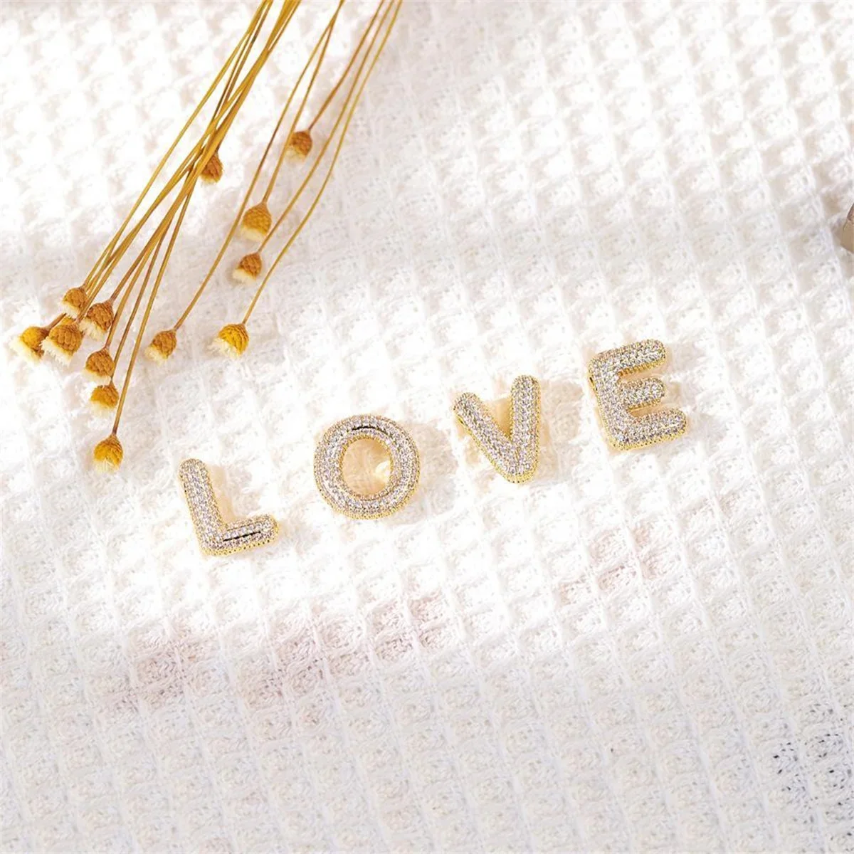 الأبجدية رسالة قلادة بالون إلكتروني تصميم النحاس مطلية بالذهب الزركون قلادة سلسلة الترقوة