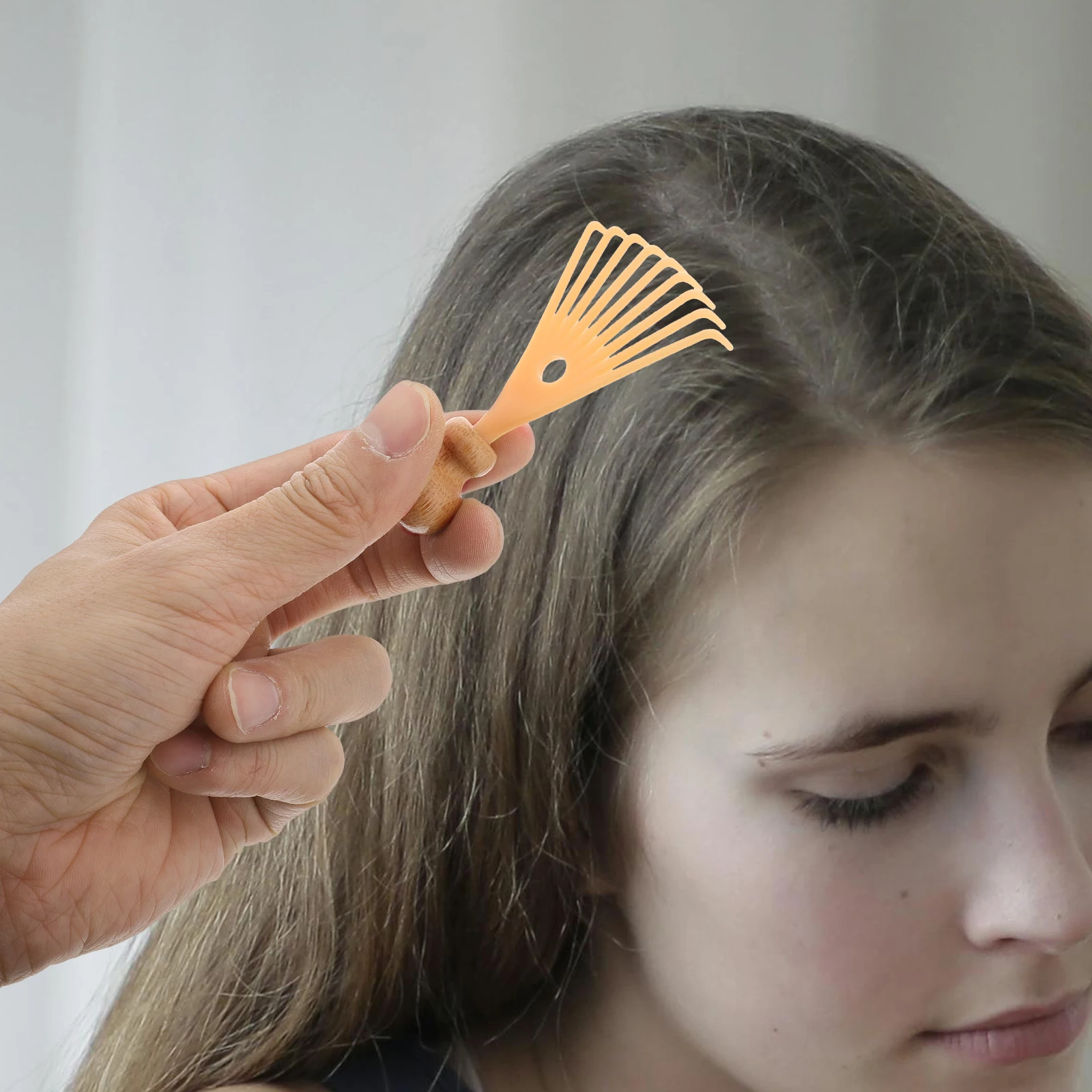 

Mini Head Massager Scalp Comb Gua Massage Tool Bamboo Cleaner Rake for Hair Removal Dust Wet Dirt Pet Hairbrush Claw