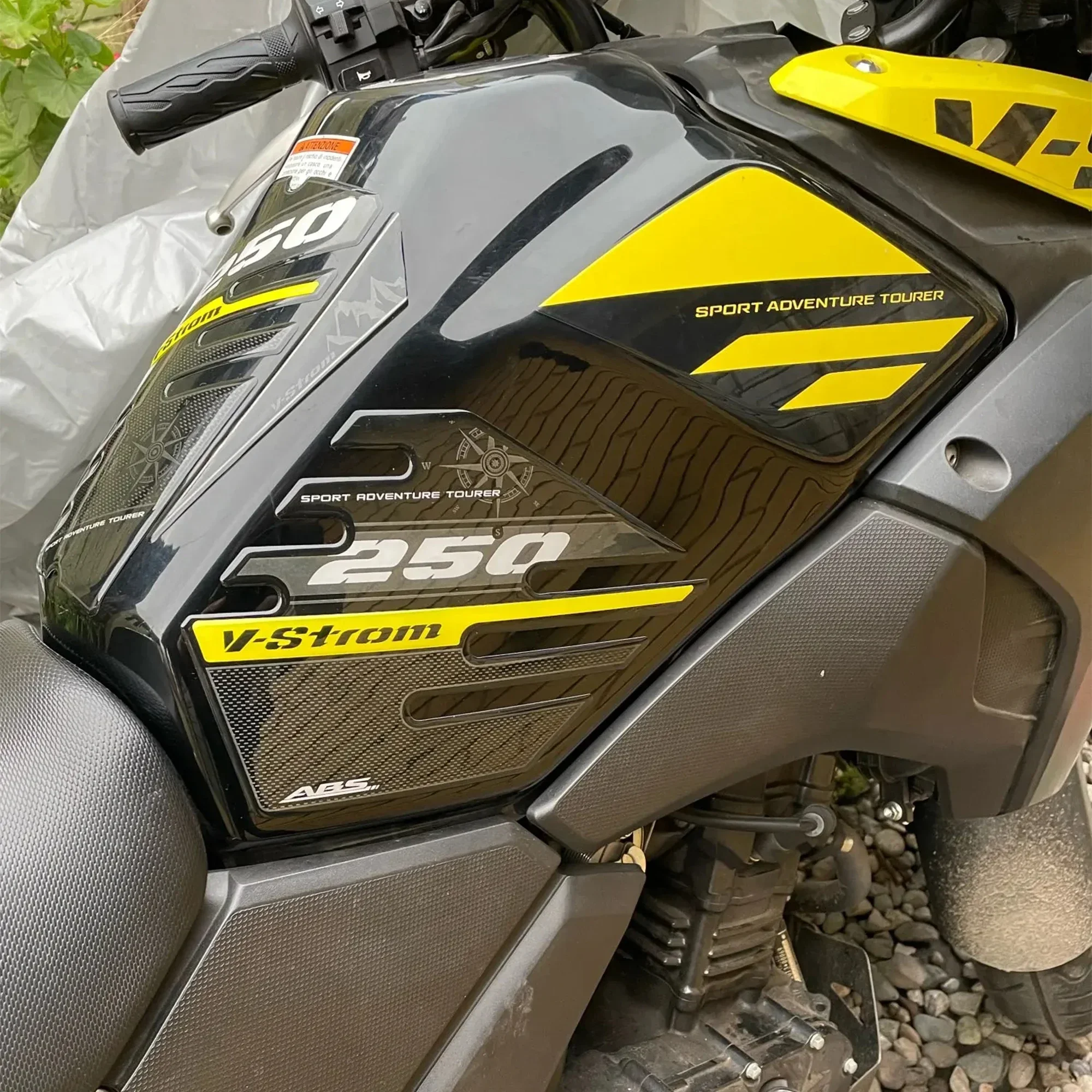 فستروم 250sx لسوزوكي فستروم DL 250 SX 250SX مغامرة خزان وسادة واقية القبضات ملصقات الغاز زيت الوقود عدة الركبة