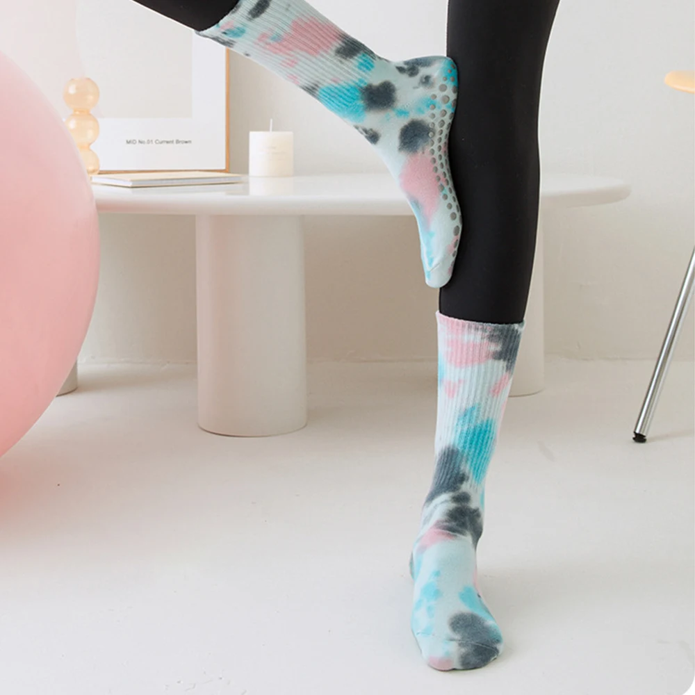 1 para kobiet skarpetki do pilatesu Tie-Dye antypoślizgowe oddychające bawełniane Fitness sportowy treningu jogi i skarpetki podłogowe chwytu do