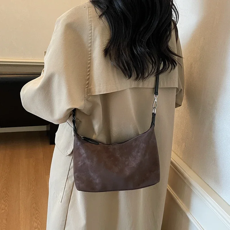 

Elegant Simple Luxury Diaper Bag Best Crossbody Handbag For Women Vintage Messenger Bag Solid Color Minimalist