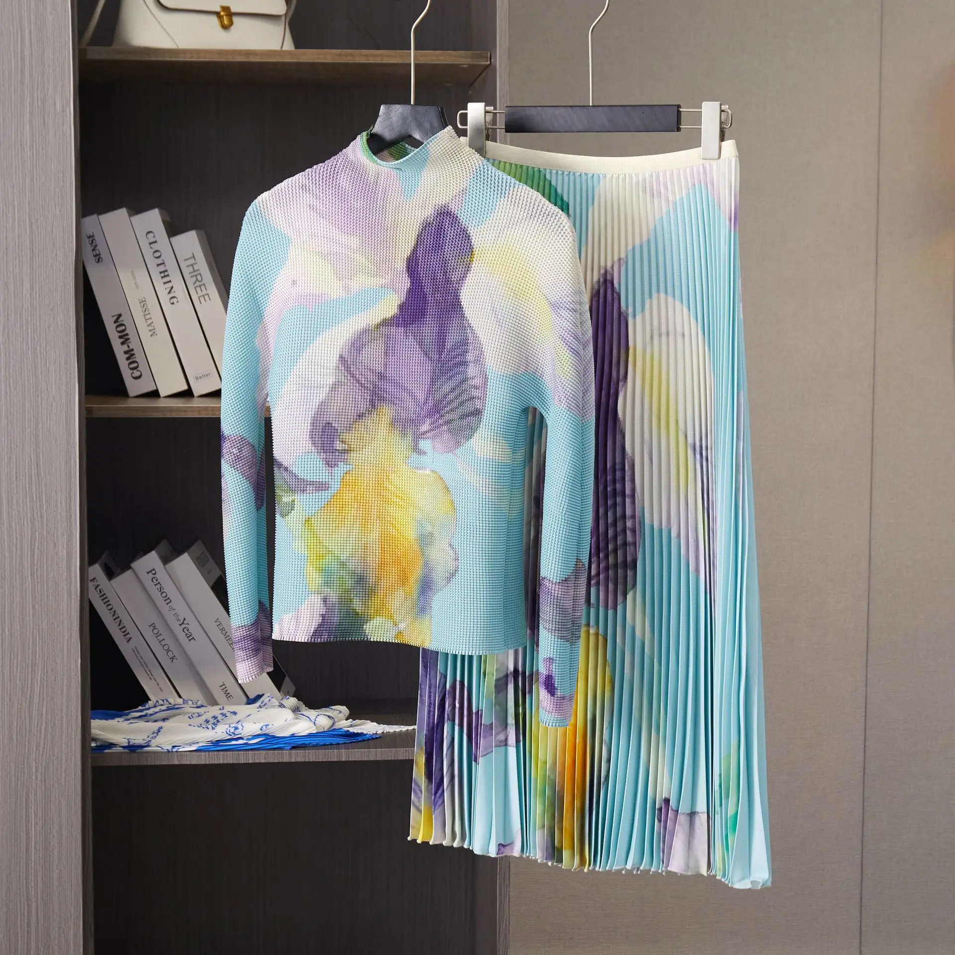 Miyake Plissee Blumen rock Anzug Damen Stretch Pullover Tops hohe Taille Blumen druck Rock Urlaub Landebahn zweiteilig Set