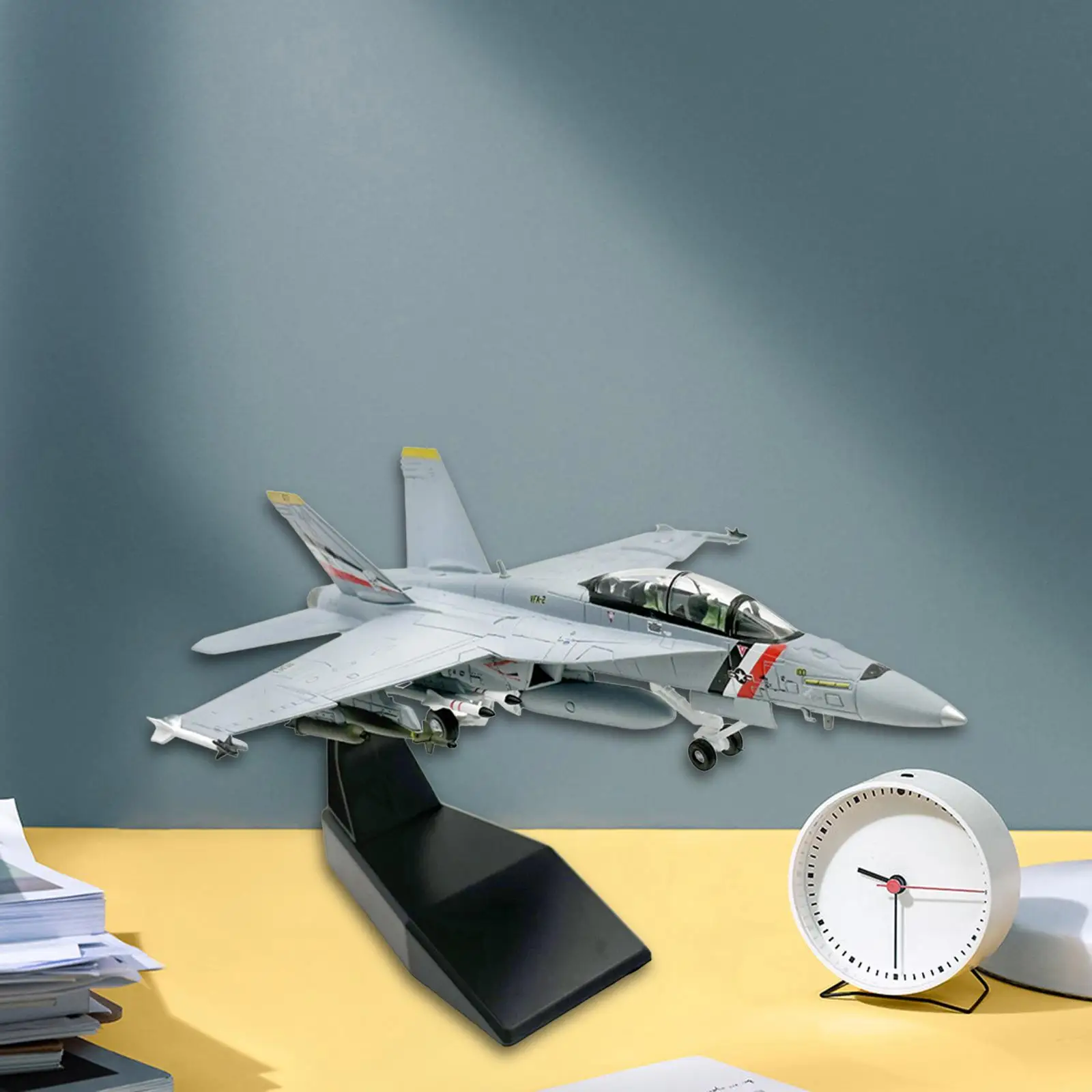 1:100 Jet Aircraft Modelo fundido de alto detalhado para cafés domésticos de prateleira