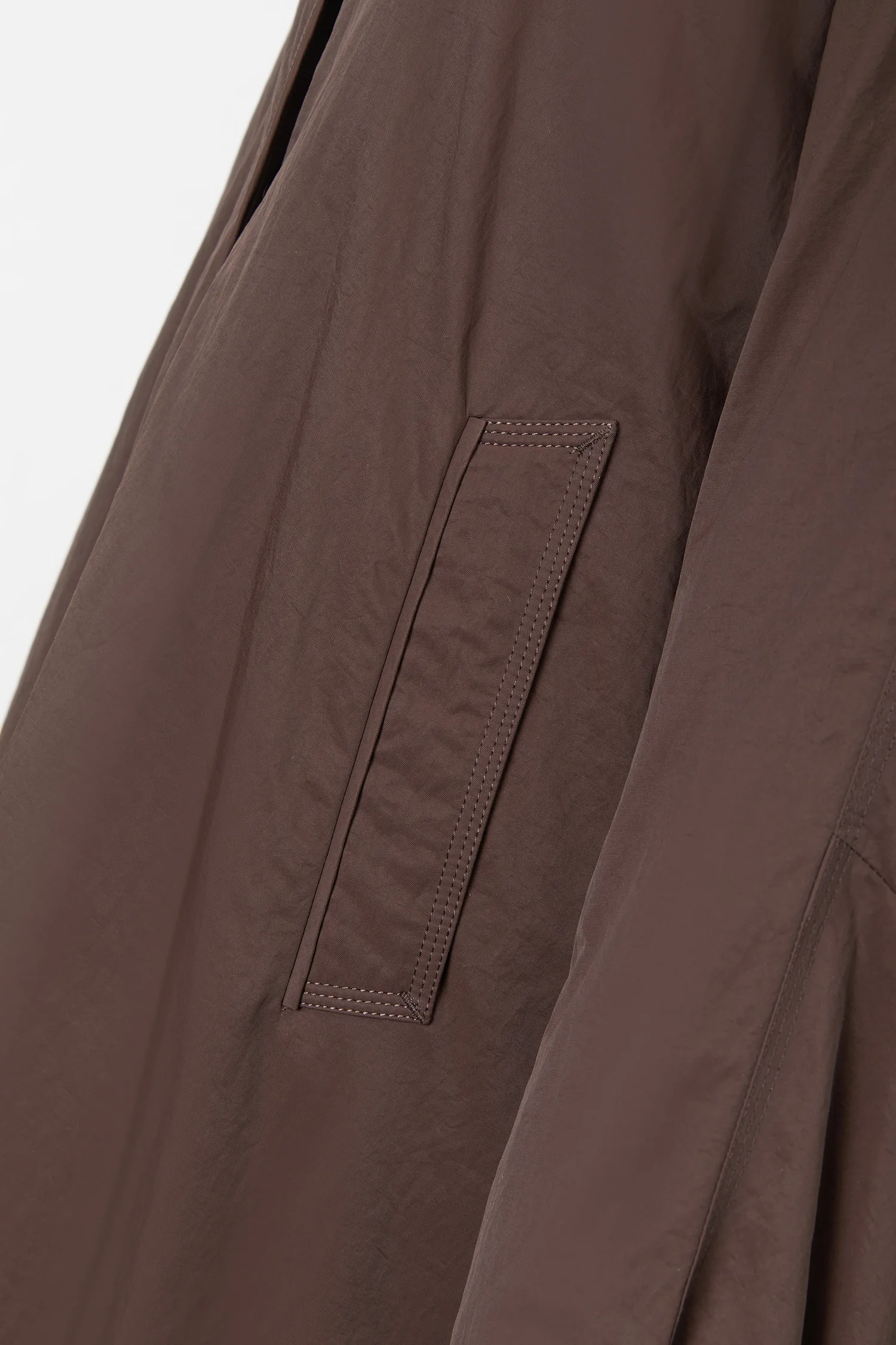 ZIQIAO Women's Down Coats Waterproof Stand Collar Trench Long Coat Slim Waist Winter 2026 Commuting Outweart Ins Chic Streetwear