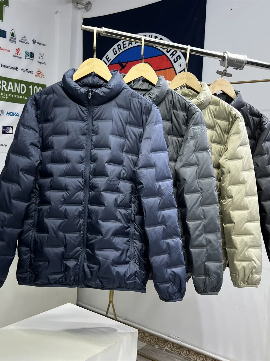 

Ultra-Light High-Loft 90 Duck down Jacket Men's Outdoor Middle Layer Stand Collar Parka Coat Fashionable Urban Style Polyeste...