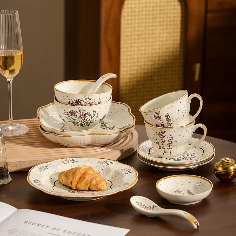 HYS new high-end niche ceramic dishes, tableware, high-value housewarming dishes, household retro plates, rice bowls and dishes