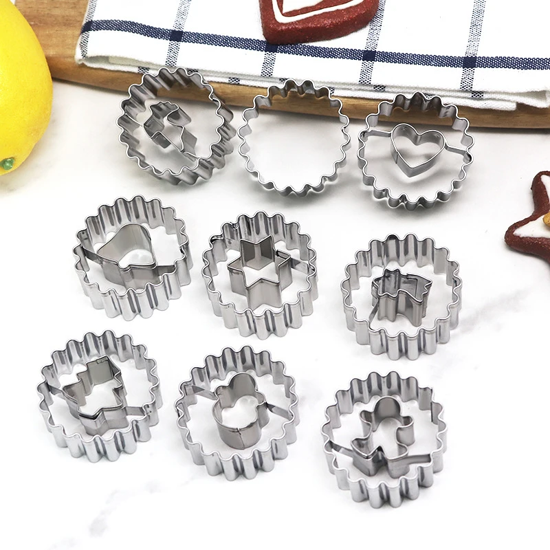 9Pcs/Set Stainless Steel Mini Christmas Cookie Cutters Set Christmas Tree Heart Snowflake Jingle Bell Gingerbread Mold