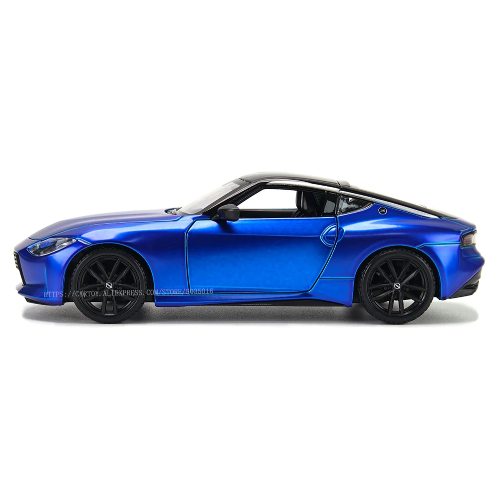 Maisto 1:24 2023 Nissan Z Blue alloy car model handicraft decoration collection toy tool gift die-casting birthday present