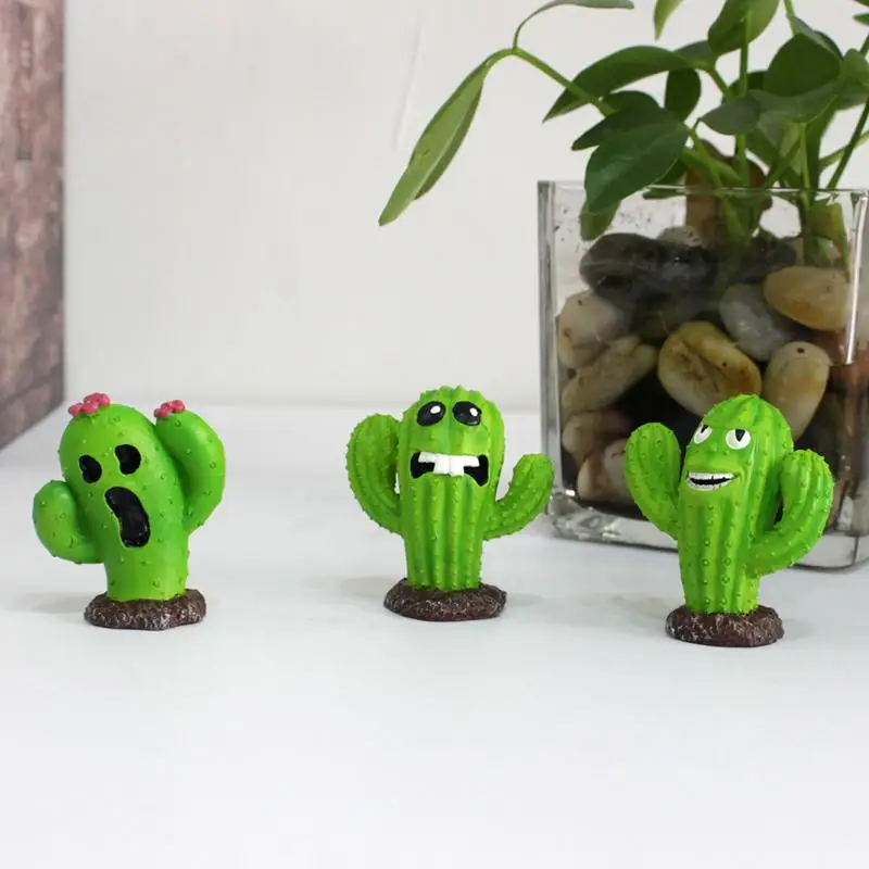 Miniature Cactus Figurine  Cactus Microo Landscape Ornament Garden Plants Potted Statue for Garden Yard Bookshelf Living Room