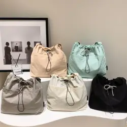 Borsa tessuta erba del vento pigro estivo donna 2024 nuova borsa tote per pendolari di grande capacità borsa tessuta alla moda in stile occidentale