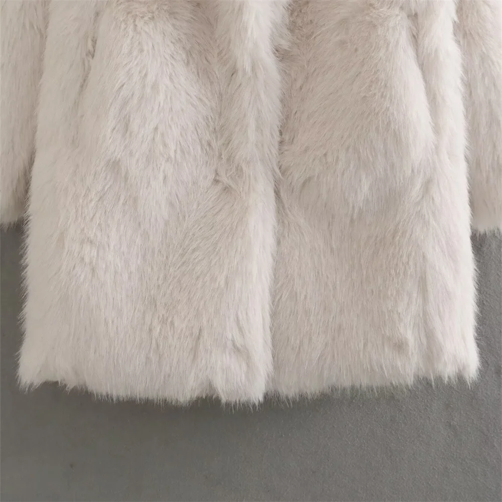 PB&ZA2024 autumn new women\'s clothing style loose and casual versatile long sleeved artificial fur effect lapel coat jacket