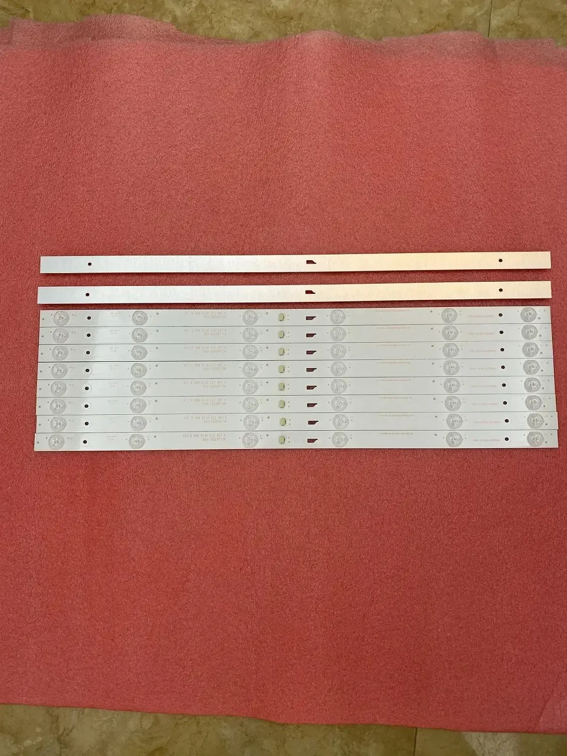 شريط LED (2) للتلفزيون هاير LE32F9000C PB08D 554173 BL051-004H TH-32D400C TH-32D500C JL.D 32061330 -004BS-M 004AS 32D1500 H32B3913