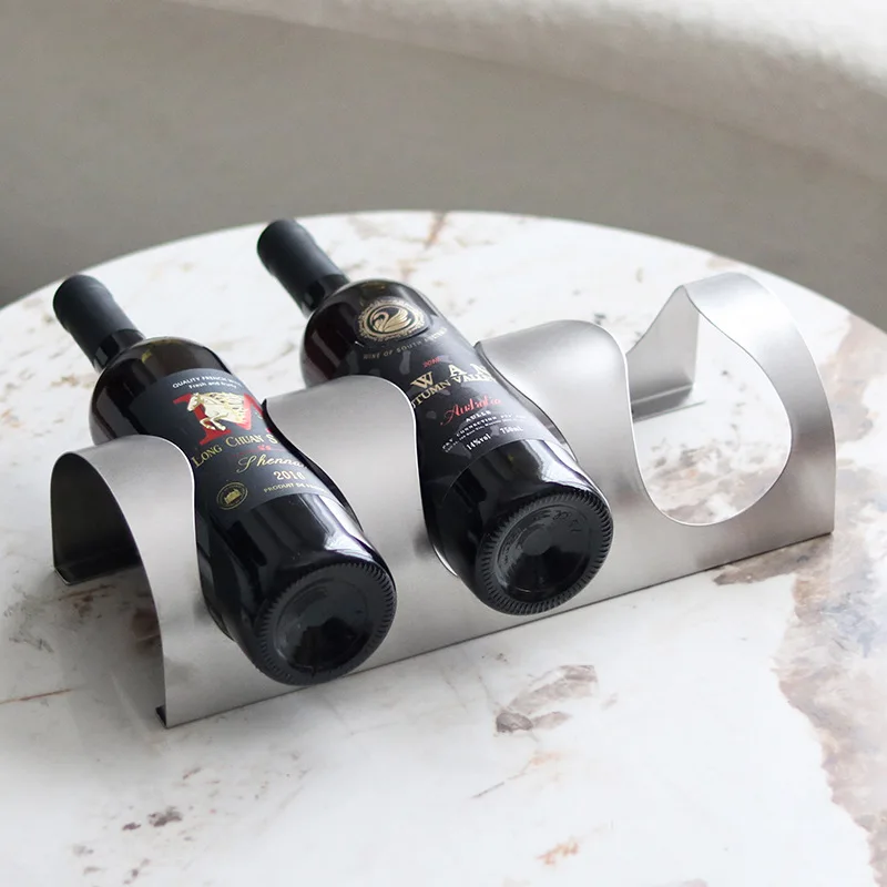 Minimalist metal creative wine rack grape red wine bottle rack light luxury wine cabinet ornament model room sales office soft d