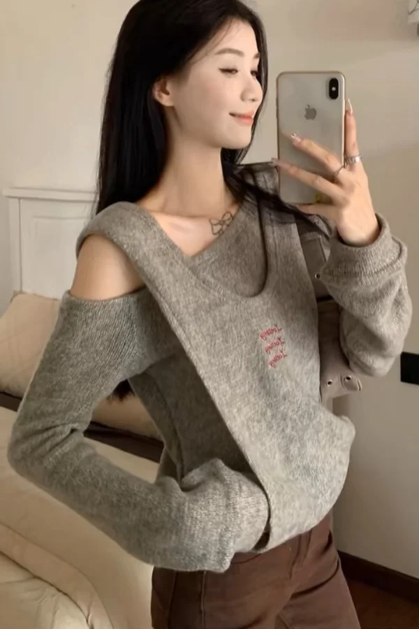 

Sweaters Jumpers Pullovers Woman Unisex Aesthetics Bottoming Shirt Destroyed Edge Concert Festival Daily Alternative Rock Band