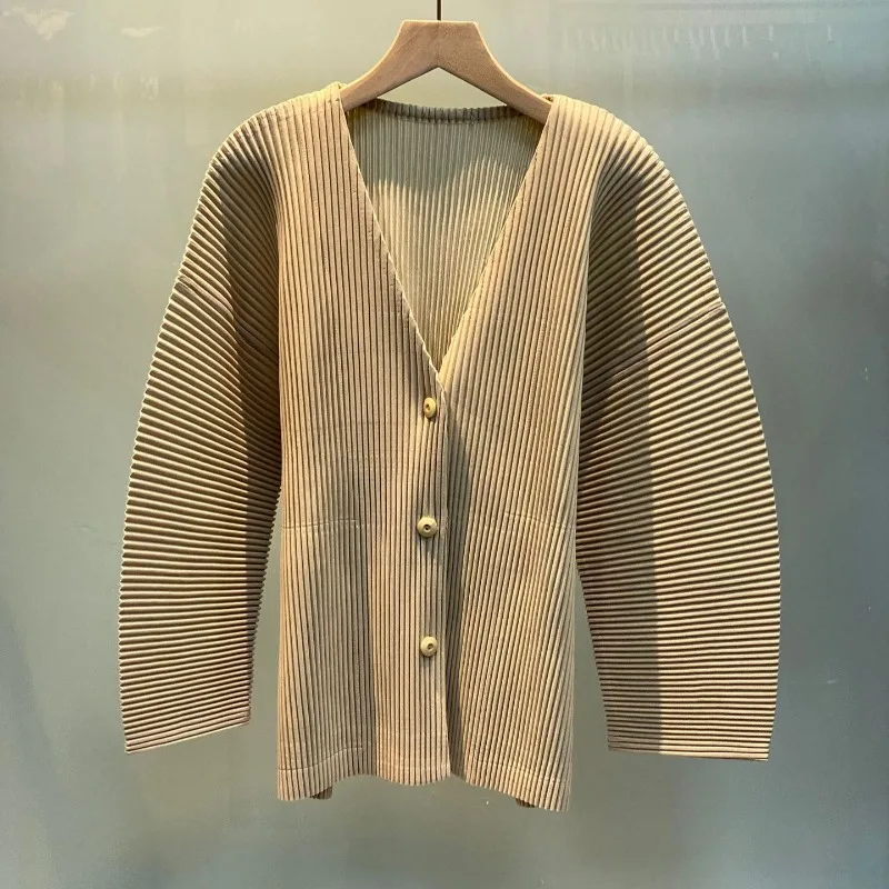 Thumbnail 4 - #10 Latest Womens Plus Size Outerwear Offers