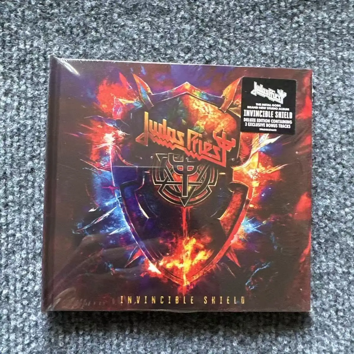 

Famous British metal rock band music CD set deluxe edition CD set box