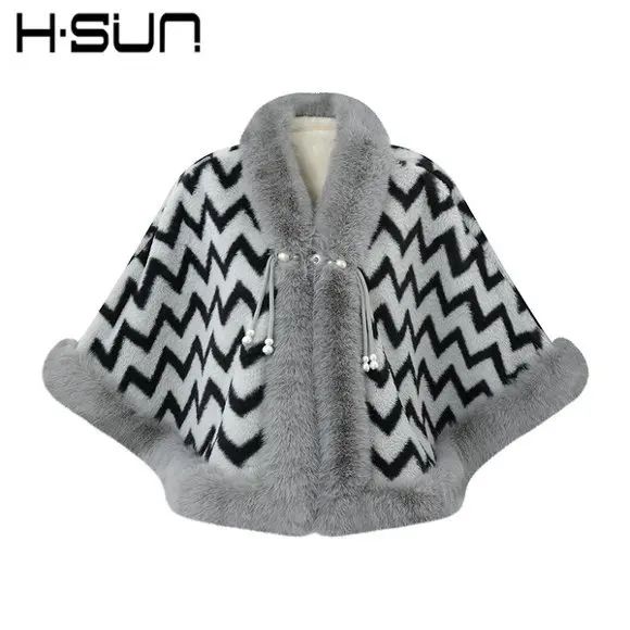 Women's New Cape Coat Wave Stripe Print Tie Fastener Beaded Decor Furry Collar Furry Trim Thick Warm Windproof Daily Wear Cloak