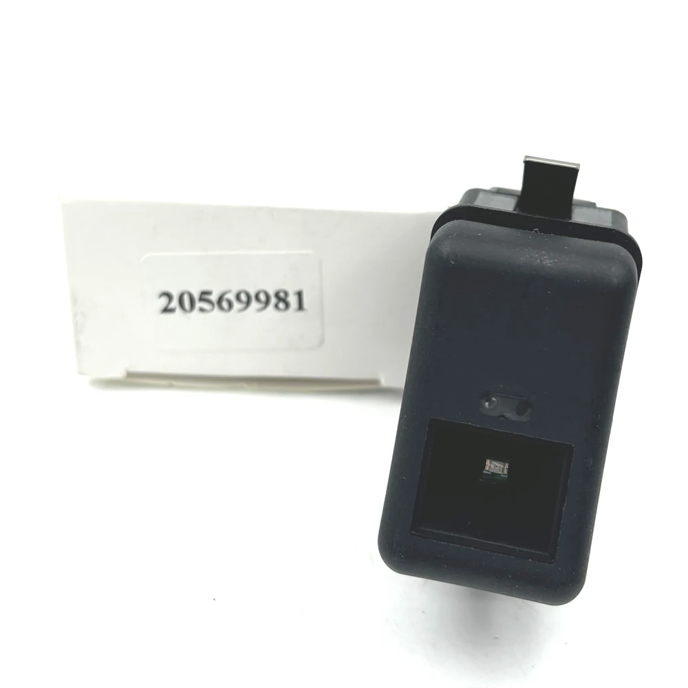 OE: 20569981 8157751 1624111 زر مفتاح نافذة الطاقة للشاحنة لشاحنة فولفو FH/FM/FMX/NH F/FL