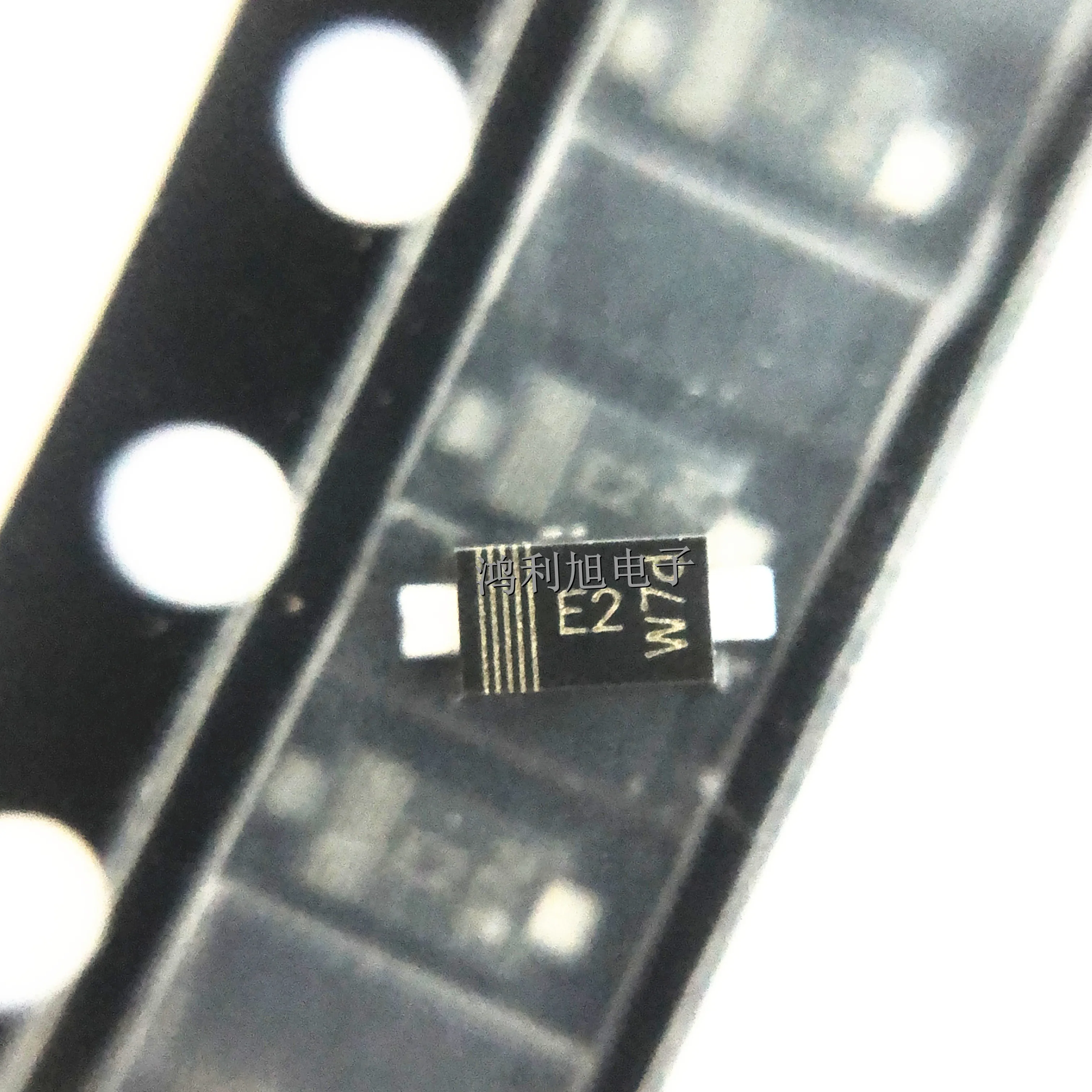 50pcs/Lot BZT52H-B22,115 SOD-123-2 MARKING;E2 Zener Diodes 22V 2% Operating Temperature:- 65 C-+ 150 C
